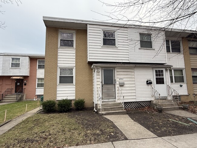 property at 6541 N Kedzie Ave