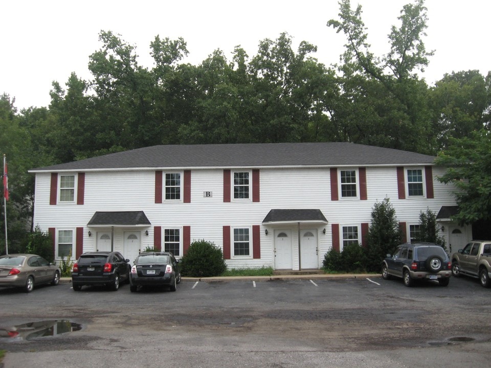 Majestic Townhomes in Hot Springs, AR - Building Photo