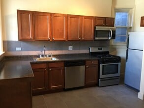 2126 N Sheffield Ave in Chicago, IL - Building Photo - Building Photo