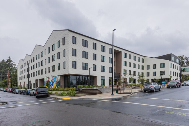 Dartmouth Crossing North