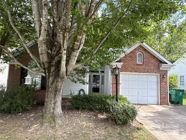 property at 8600 Lockerbie Ln