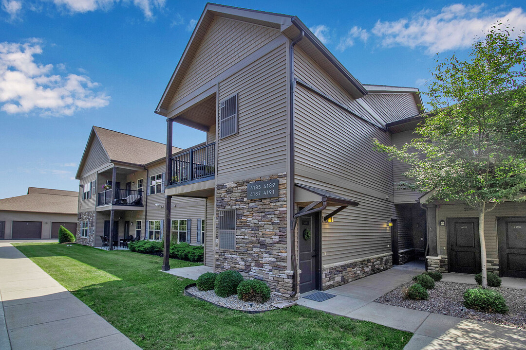 Fireside Apartments in Williamsville, NY - Building Photo