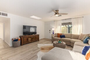 1813 N 75th Pl in Scottsdale, AZ - Building Photo