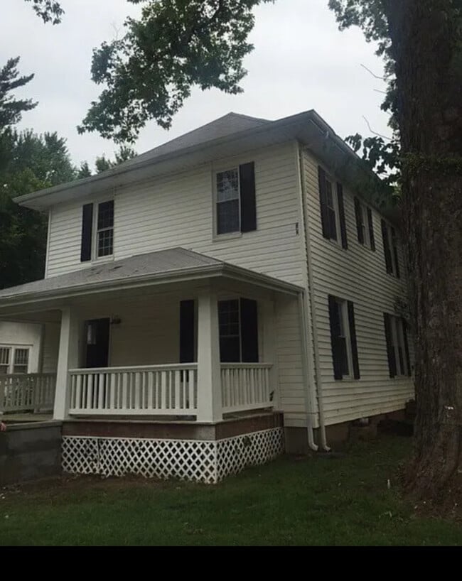 property at 831 E Normal St