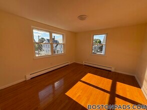 18 Belmont St in Lowell, MA - Building Photo - Building Photo
