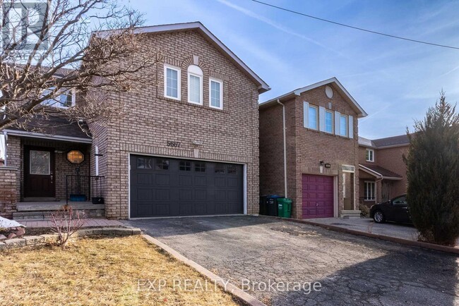 5667 Spangler Dr in Mississauga, ON - Building Photo - Building Photo
