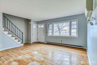 345 Lincoln Blvd in Middlesex, NJ - Building Photo - Building Photo