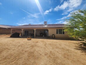 7235 Utah Trail in Twentynine Palms, CA - Building Photo - Building Photo