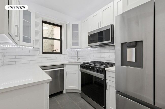 730 4th Ave in Brooklyn, NY - Building Photo - Building Photo