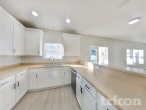 2882 Spoonbill Trail in Orange Park, FL - Foto de edificio - Building Photo