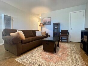 6186 Chia Ave in Twentynine Palms, CA - Building Photo - Building Photo