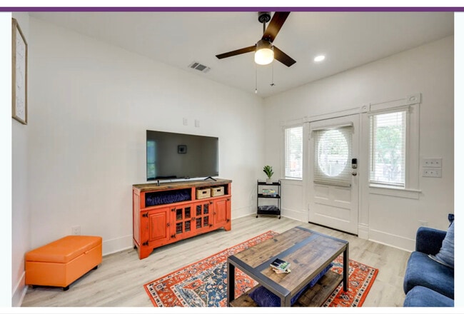 125 Leigh St in San Antonio, TX - Building Photo - Building Photo