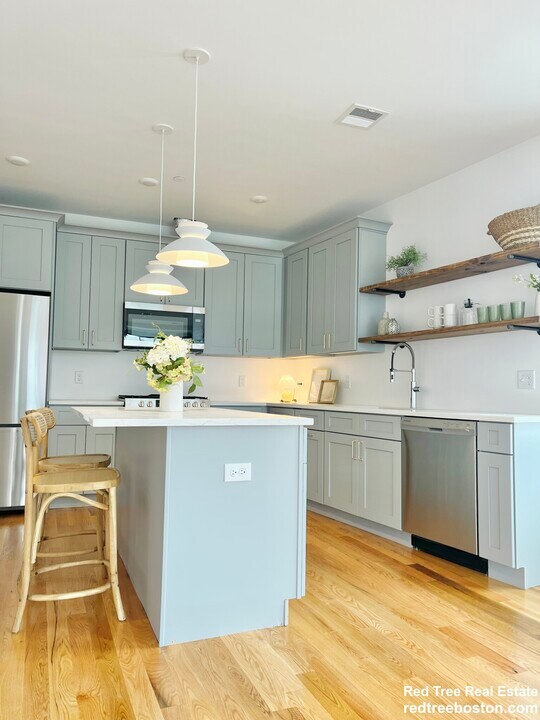 15 Maywood St, Unit 3 in Boston, MA - Building Photo