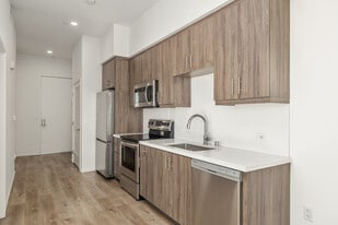 Arbor Crest on Fourth in San Diego, CA - Building Photo