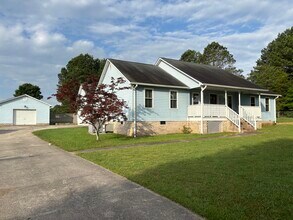 11524 McGhee Rd in Apison, TN - Building Photo - Building Photo