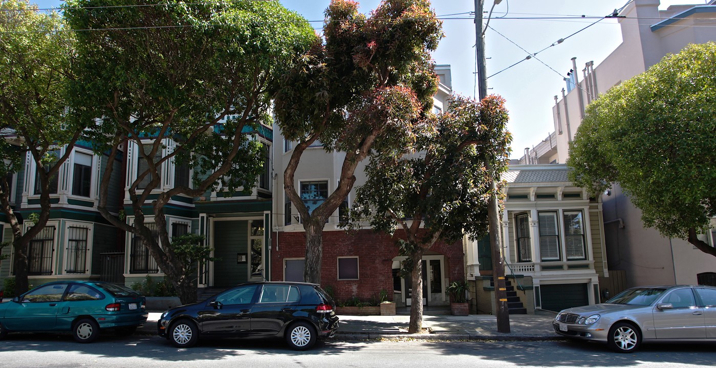 1733 McAllister St in San Francisco, CA - Building Photo