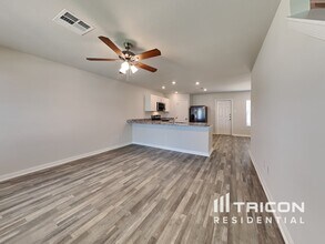 10110 Cerritos dr in Cut And Shoot, TX - Building Photo - Building Photo