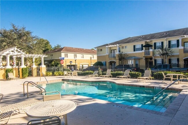 7415 Arlington Grove Cir in Tampa, FL - Building Photo - Building Photo