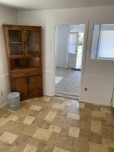 2120 Meadowbrook Ave in Merced, CA - Building Photo - Building Photo