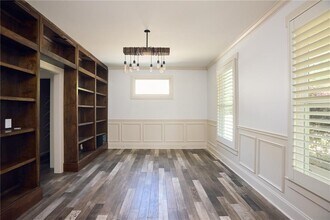 1069 Shadowridge Dr SE in Atlanta, GA - Building Photo - Building Photo