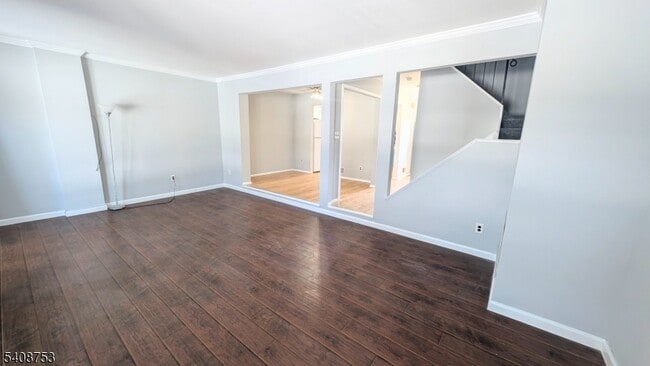 104 Bluebird Dr in Hillsborough Township, NJ - Building Photo - Building Photo