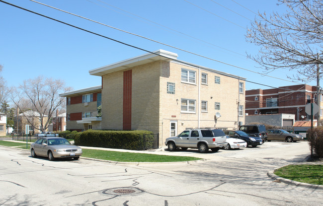 9121-9125 W Grand Ave in Franklin Park, IL - Building Photo - Building Photo