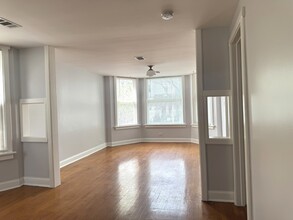 2031 N Spaulding Ave in Chicago, IL - Building Photo - Building Photo