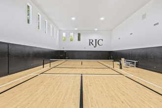 Retreat At Johns Creek in Duluth, GA - Foto de edificio - Building Photo