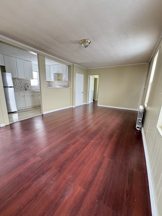 9419 107th St in Ozone Park, NY - Building Photo - Building Photo