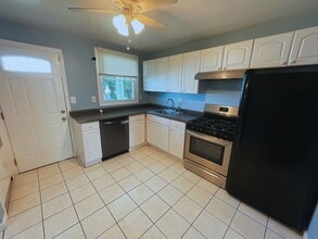 1718 Yakona Rd in Parkville, MD - Building Photo - Building Photo