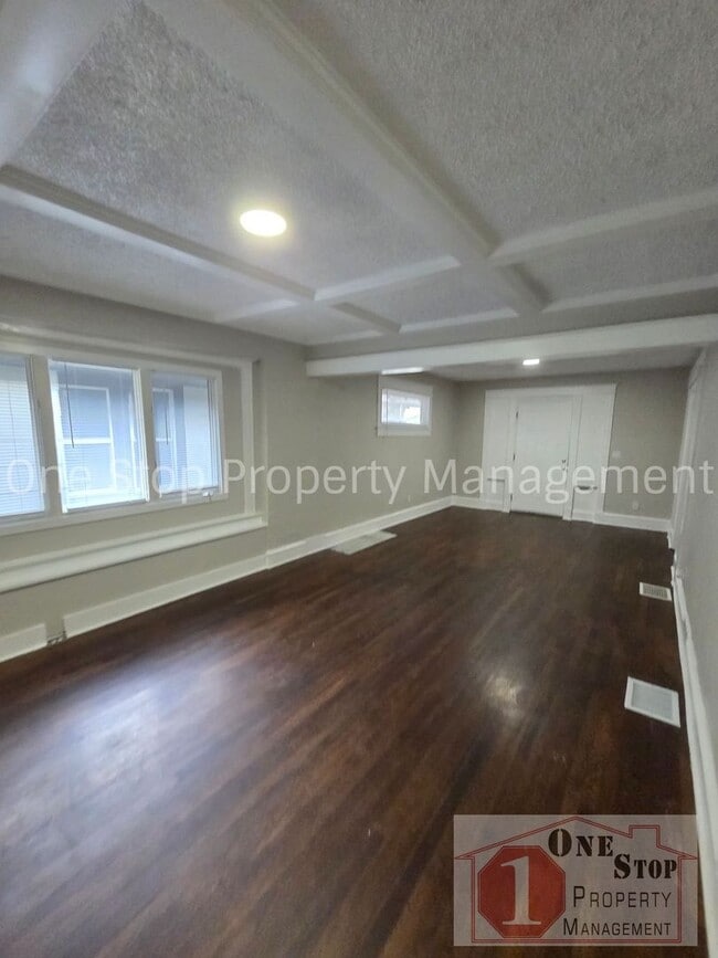 4224 Agnes Ave in Kansas City, MO - Building Photo - Building Photo