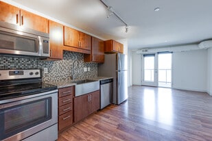 22 on the River in Minneapolis, MN - Building Photo