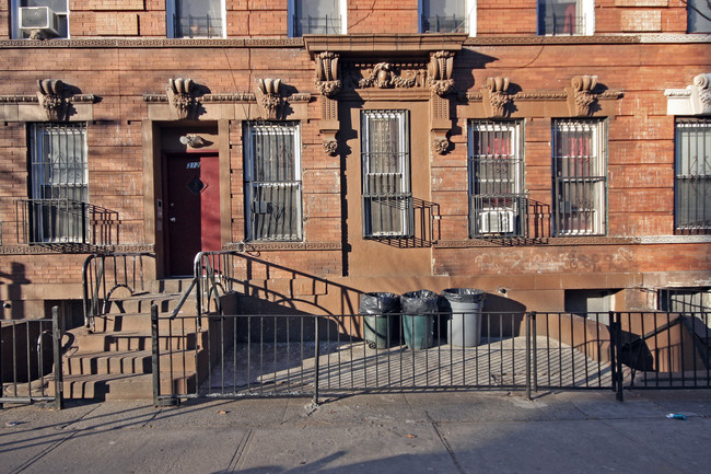 312 Patchen Ave in Brooklyn, NY - Building Photo - Building Photo