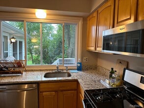 22734 Chestnut Tree in Novi, MI - Building Photo - Building Photo