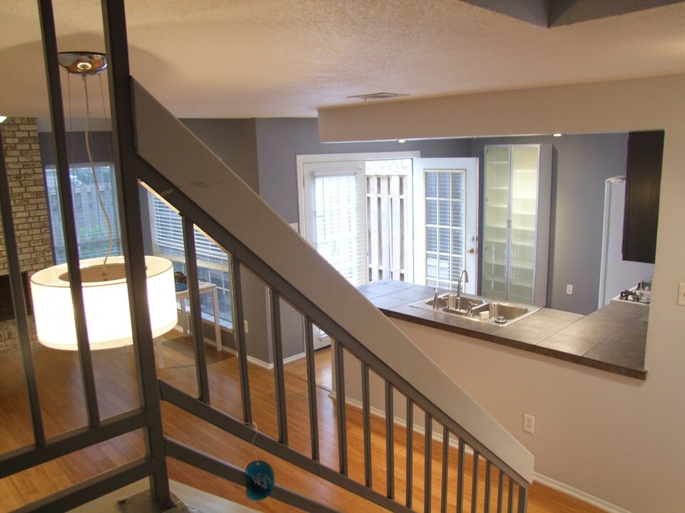 8330 Fathom Cir, Unit 401 in Austin, TX - Building Photo