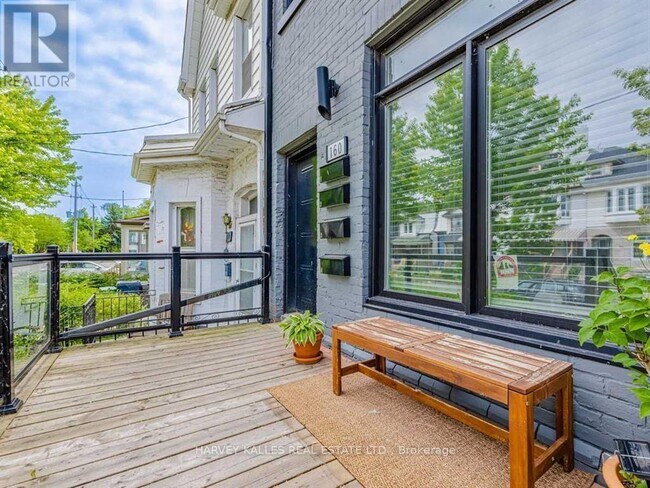 160 Lansdowne Ave in Toronto, ON - Building Photo - Building Photo