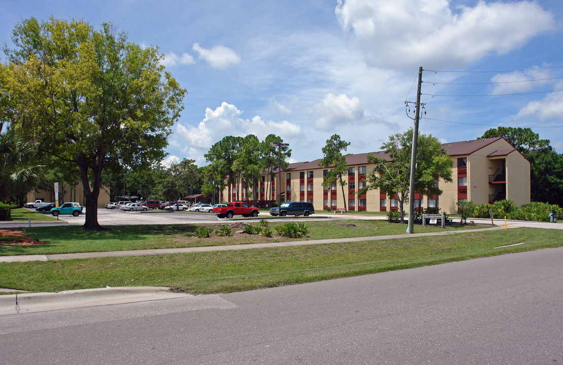 Oceanside Estate Apartments in Pinellas Park, FL - Building Photo