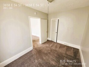 3658 E 54th St in Cleveland, OH - Building Photo - Building Photo