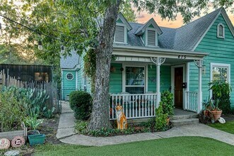 415 Marietta St in Denton, TX - Building Photo - Building Photo