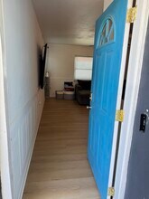 6527 S West Shore Cir in Tampa, FL - Building Photo - Building Photo