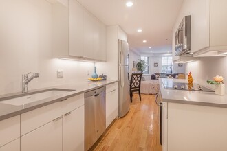 61 Commonwealth Ave, Unit 2 in Boston, MA - Building Photo - Building Photo