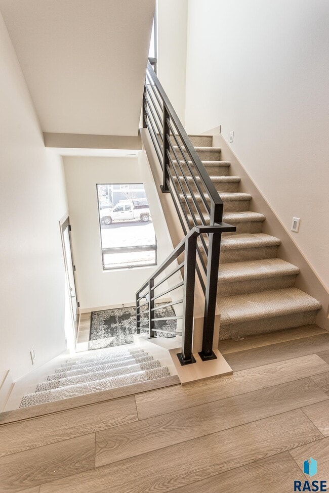 2803 S Terry Ave in Sioux Falls, SD - Building Photo - Building Photo