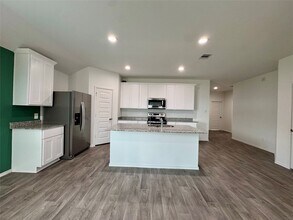 2216 Laurel Bloom Ln in Sealy, TX - Building Photo - Building Photo