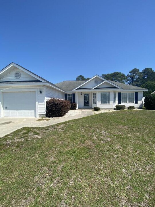 1360 Gailard Dr in Conway, SC - Building Photo
