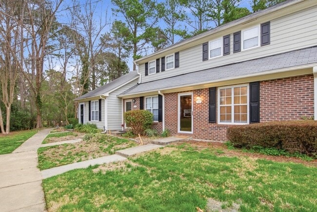 10 Hartford Ct in Durham, NC - Building Photo - Building Photo
