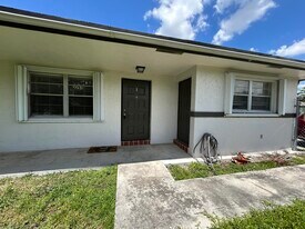 6140 SW 41st Ct in Davie, FL - Building Photo