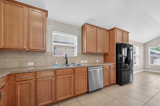 15241099 A in Missouri City, TX - Building Photo - Building Photo
