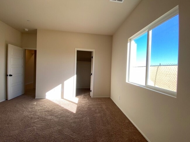 property at 4471 Sapphire Moon Ave