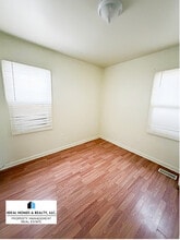 949 Remington Ave in Flint, MI - Building Photo - Building Photo