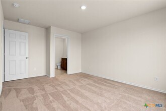 169 Katie Elder Dr in Jarrell, TX - Building Photo - Building Photo